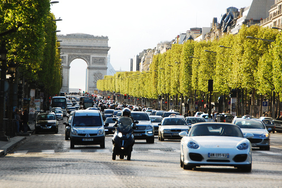 Le Champs Elysees